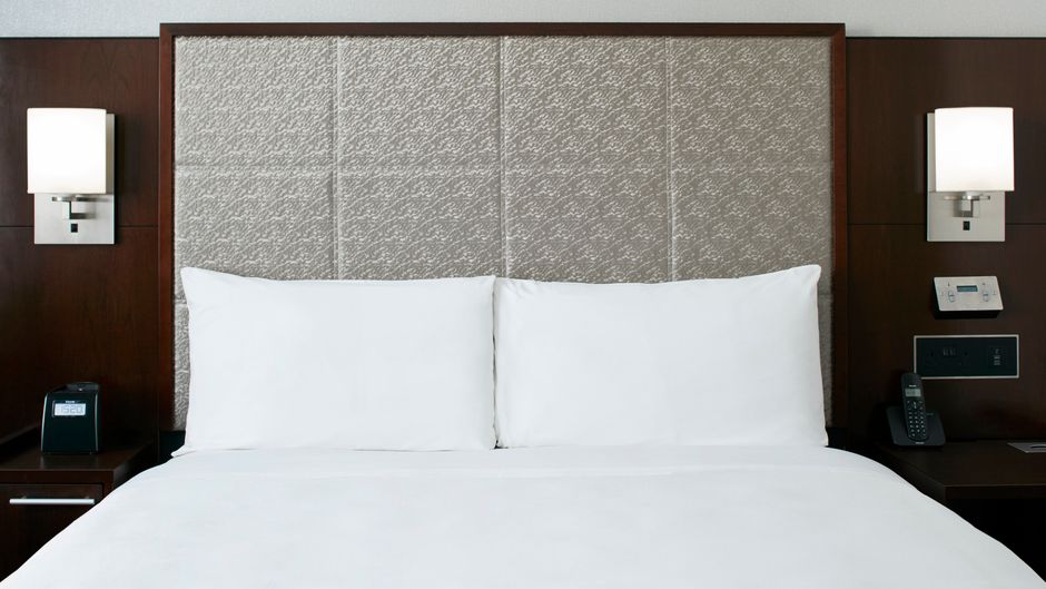 The Grand at Trafalgar Square Hotel Room