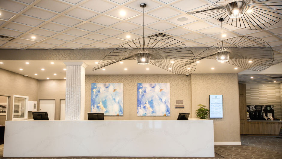 Sandman Signature Lethbridge Lodge Lobby