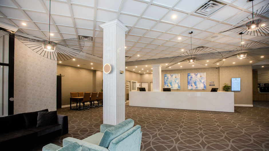 Sandman Signature Lethbridge Lodge Lobby
