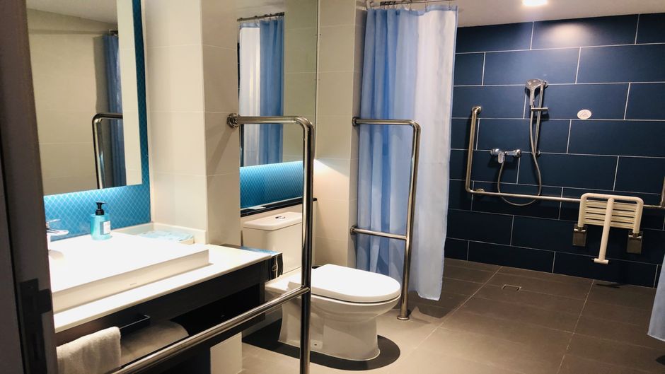 Holiday Inn Express City Center Room