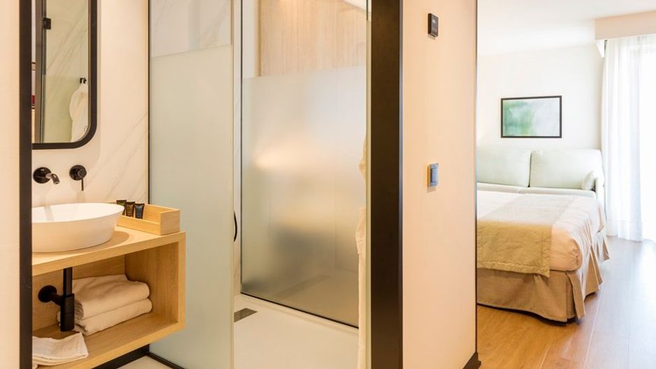 Ars Magna Bleisure Hotel Room