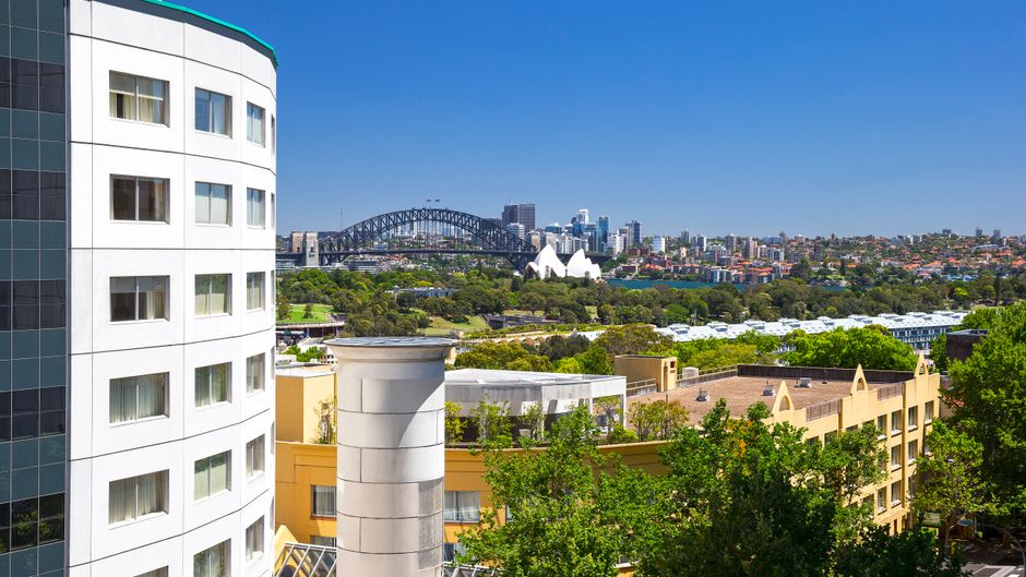 Holiday Inn Potts Point Exterior