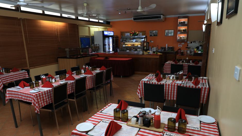 Huon Gulf Hotel & Apartments Restaurant