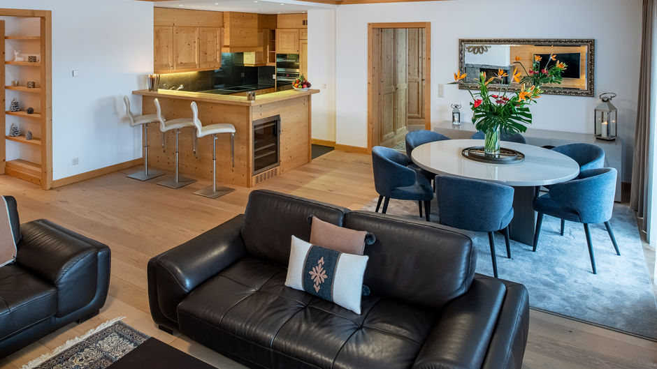 Chalet RoyAlp Hotel & Spa Lobby