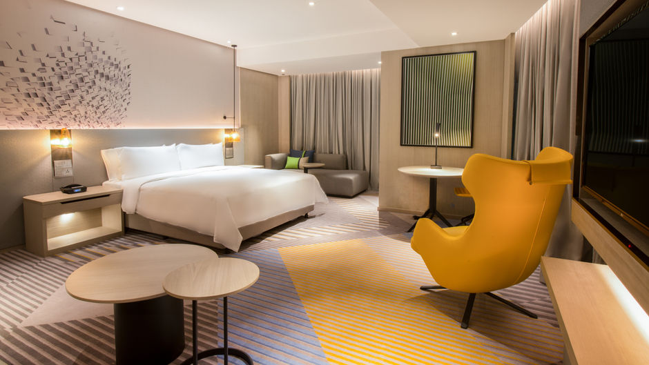 Holiday Inn City Centre Room
