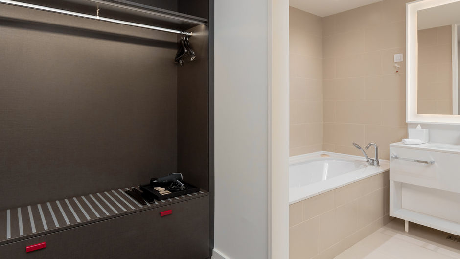 Crowne Plaza Podgorica Room