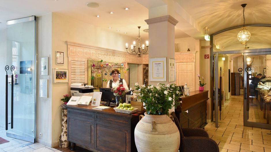 Hotel Hirschen Freiburg Lobby