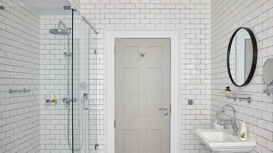 Hotel Indigo Bath Room