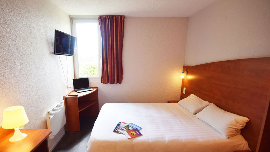 Brit Hotel Reims La Pompelle Room