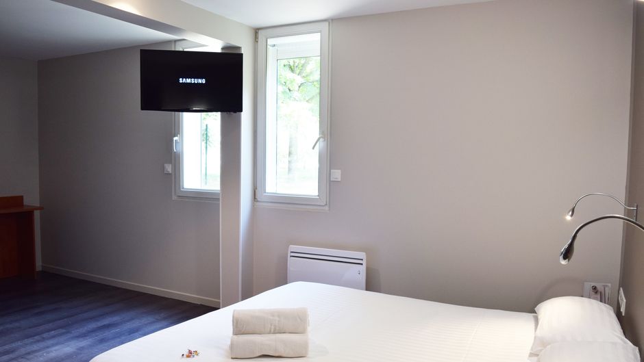Brit Hotel Reims La Pompelle Room