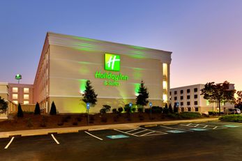 Holiday Inn & Stes Atlanta Airport North
