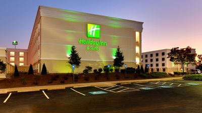 Holiday Inn & Stes Atlanta Airport North