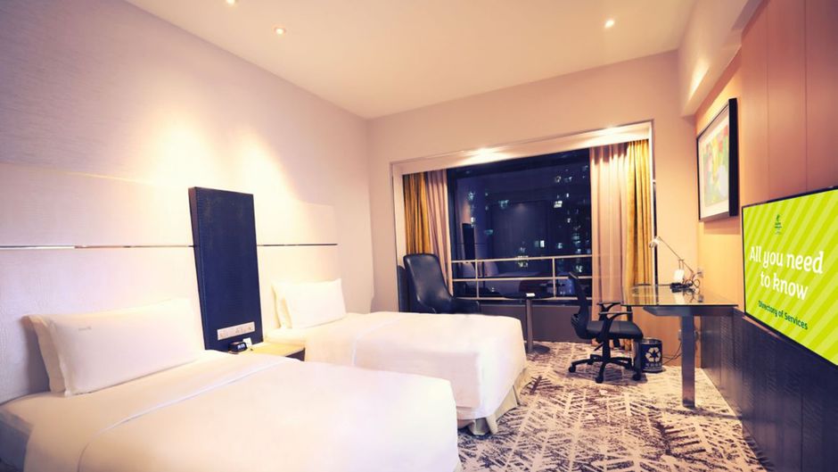 Holiday Inn Shanghai West Room
