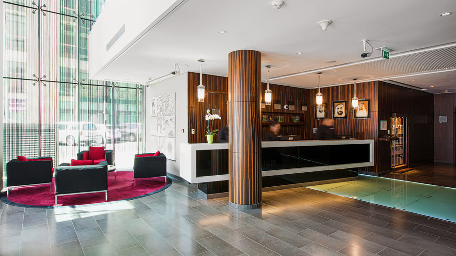 Centro Al Manhal Lobby