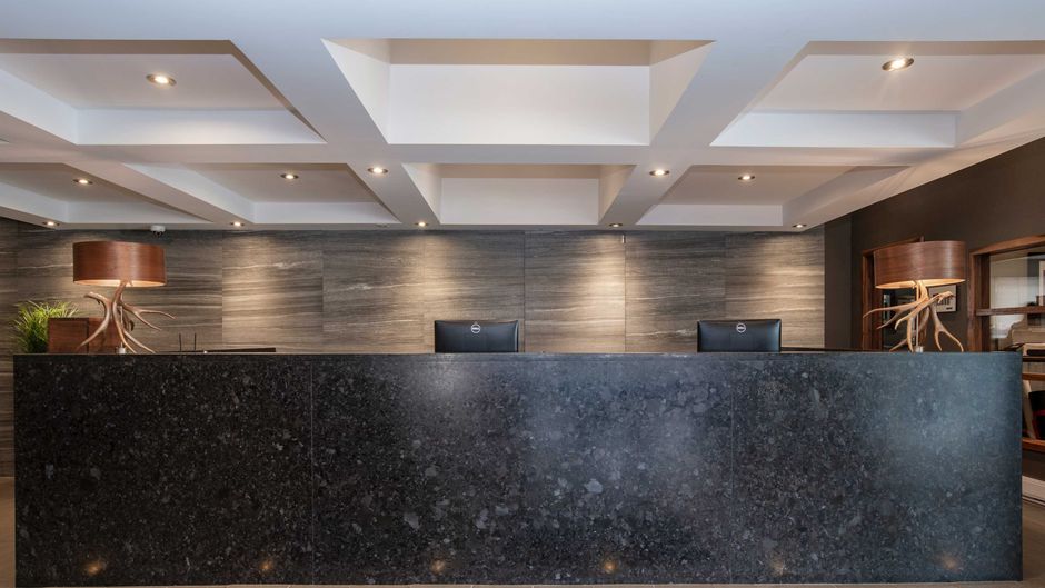 Sandman Inn & Suites Vernon Lobby