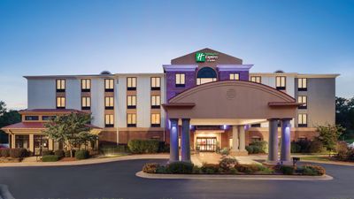 Holiday Inn Express Lavonia