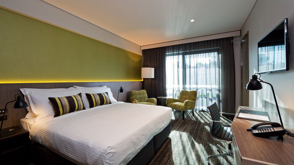 The Glen Hotel & Suites Room