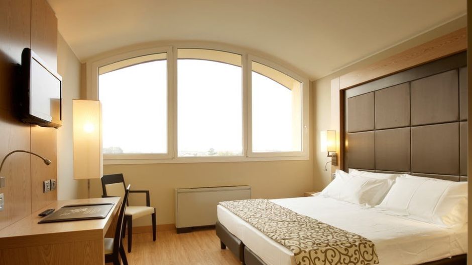 Virginia Palace Hotel Room