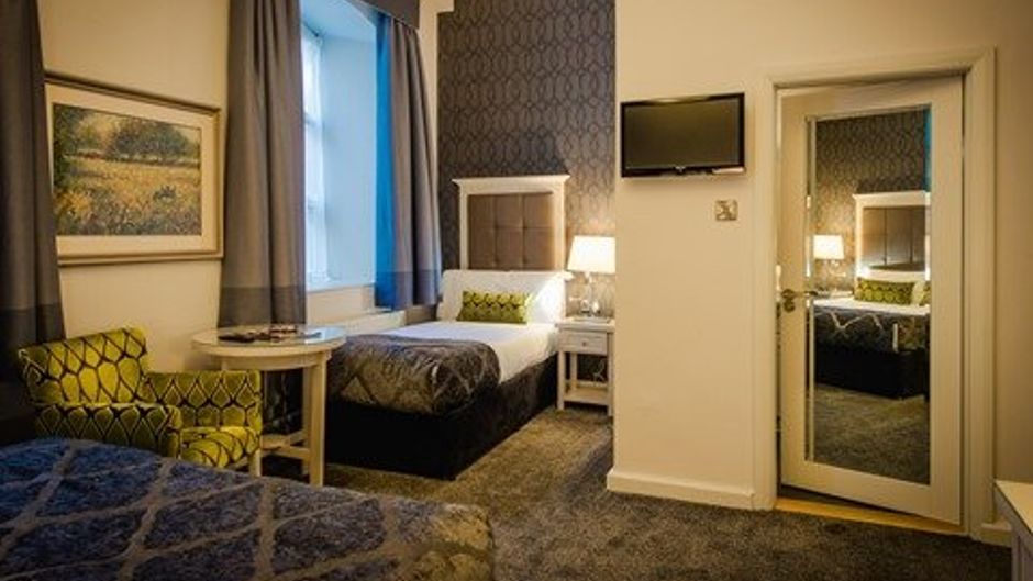 Hotel Isaacs Cork Room