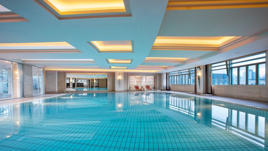 Crowne Plaza Shanghai Fudan Pool