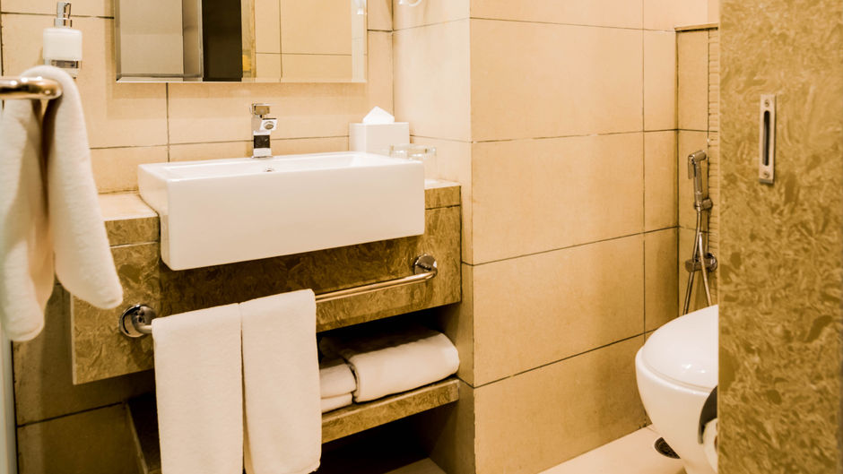 Holiday Inn Express Kolkata Airport Room