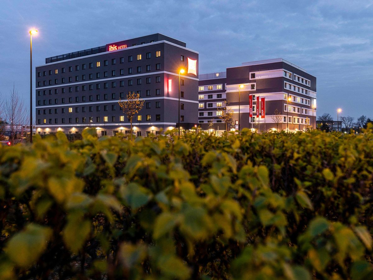 Ibis Duesseldorf Airport- Duesseldorf, Germany Hotels- GDS Reservation Codes: Travel Weekly