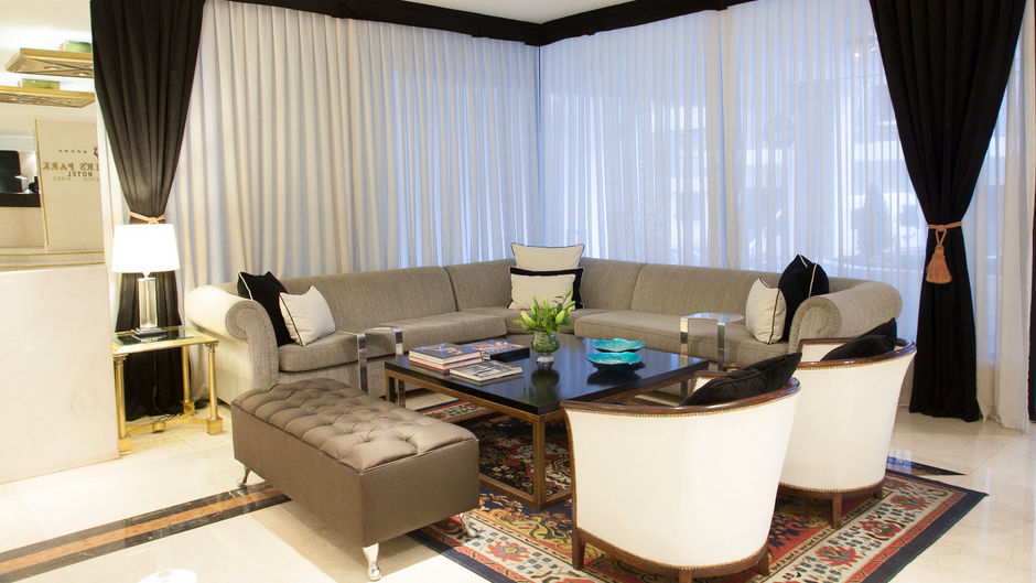 Feir's Park Hotel & Rooftop Lobby