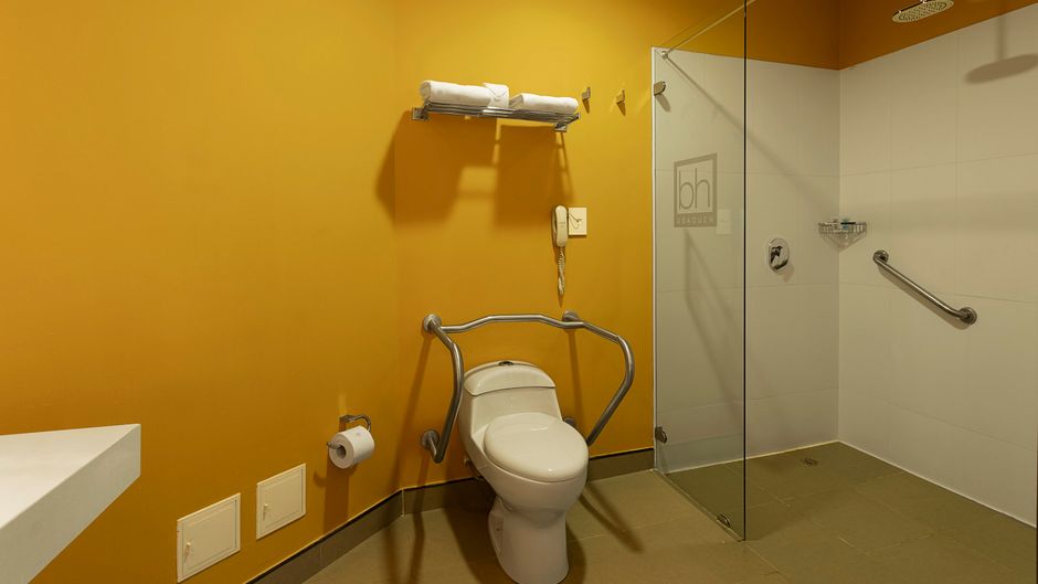 bh Usaquen Hotel Room