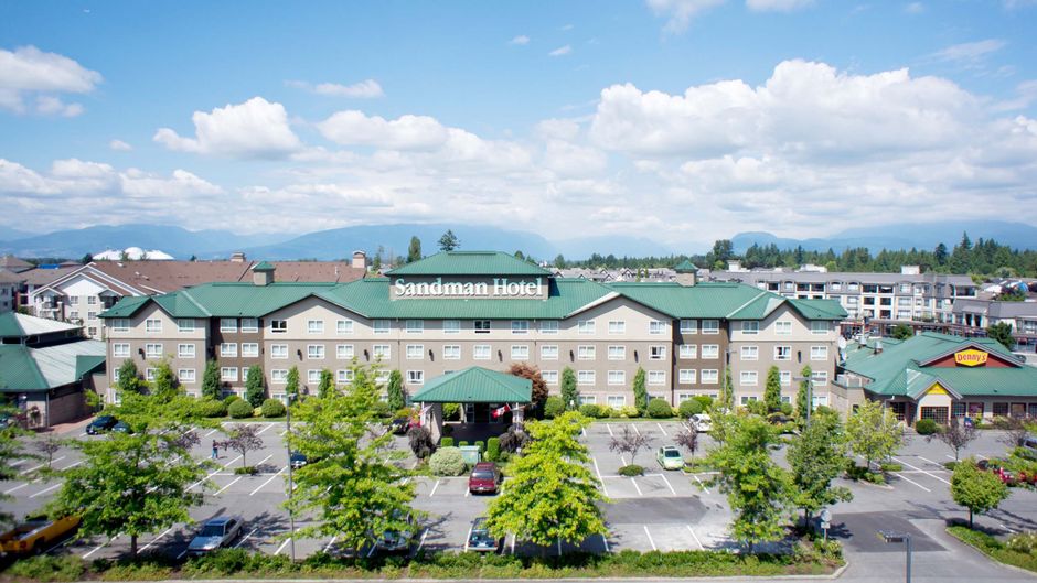 Sandman Hotel Langley Exterior