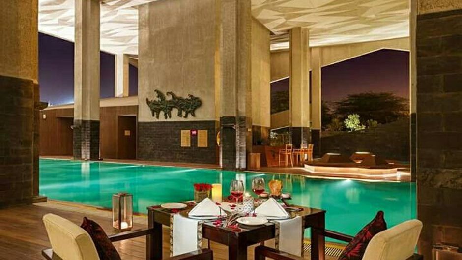 Vivanta New Delhi, Dwarka Pool