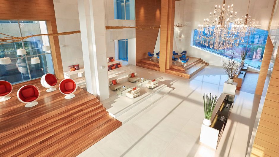 Vivanta New Delhi, Dwarka Lobby