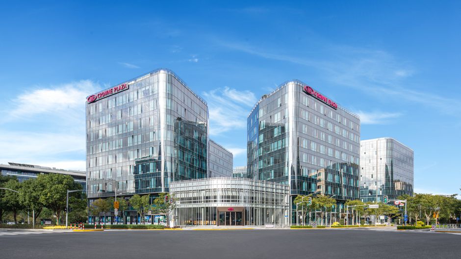 Crowne Plaza Shanghai Hongqiao Exterior