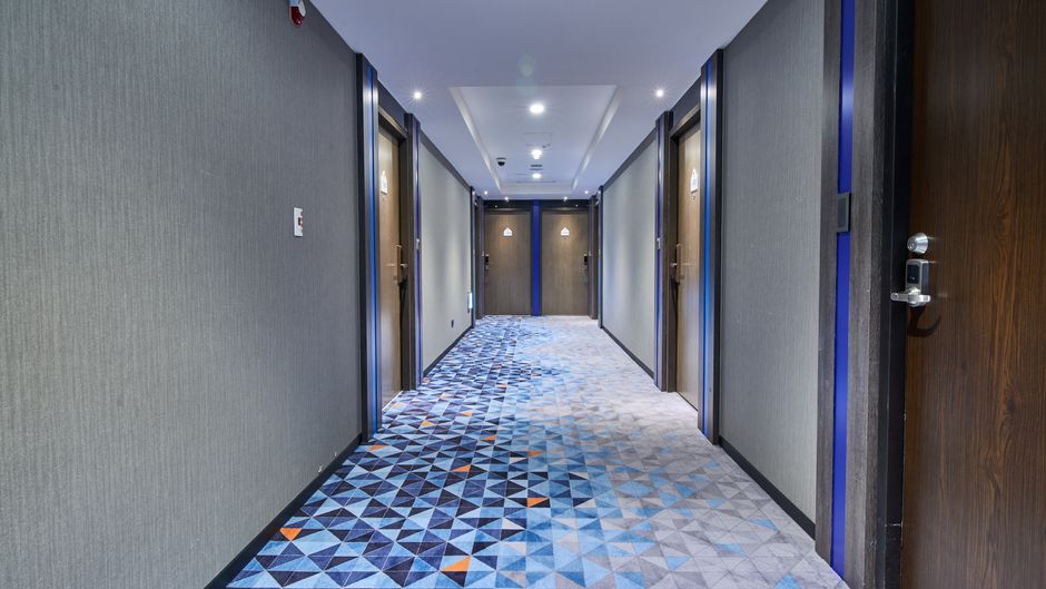 Holiday Inn Express Kaohsiung Love River Lobby