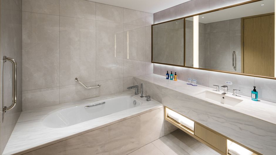 Holiday Inn Express Haiyuan City Suite