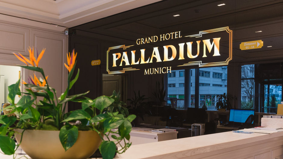 Grand Hotel Palladium Munich Lobby