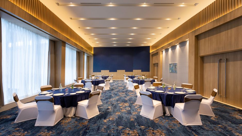 Holiday Inn Express-Suites Bengaluru OMR Ballroom