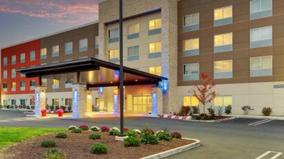Holiday Inn Express & Suites
