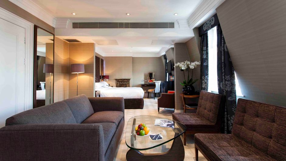 Capital Hotel, Apartments & Townhouse Suite