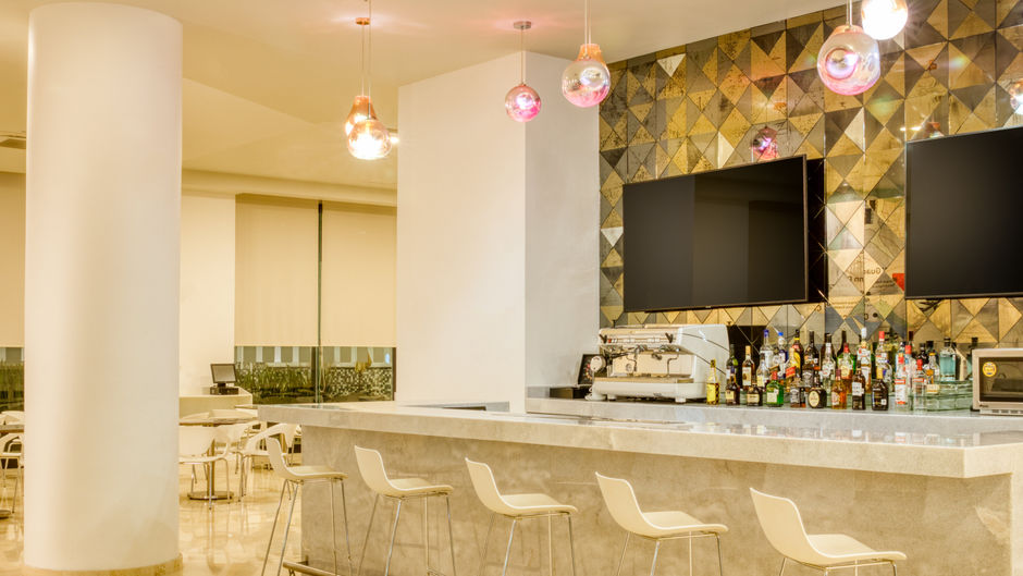 Fiesta Inn Guadalajara Aeropuerto Lobby