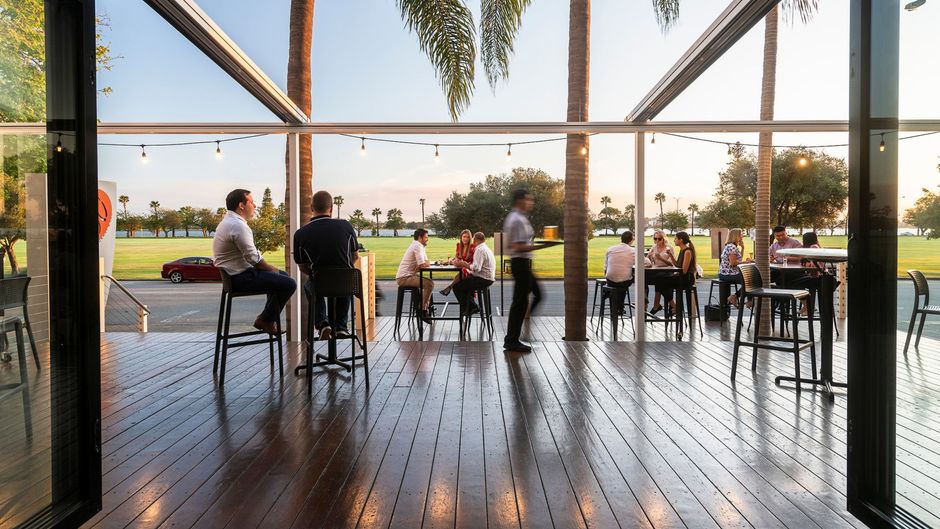 Crowne Plaza Perth Restaurant