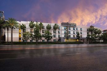 Courtyard Santa Ana Orange County