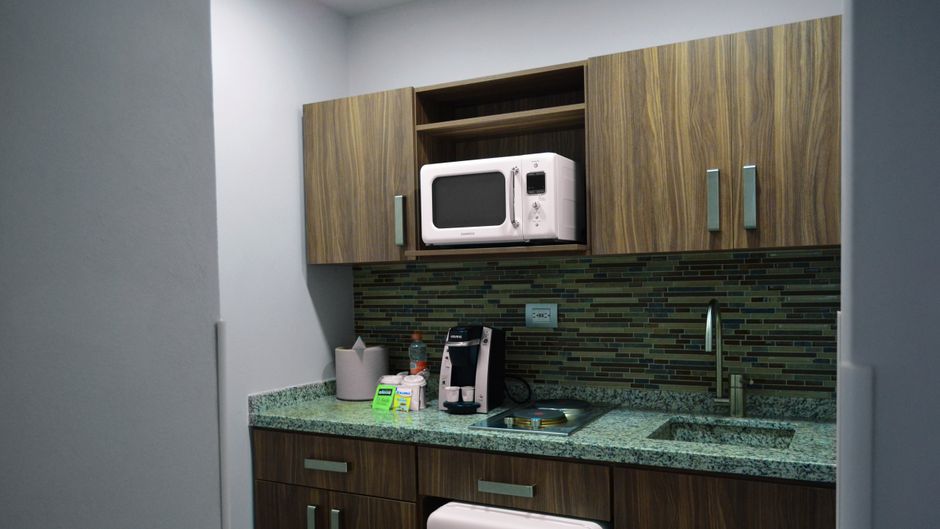 Holiday Inn Express/Suites Ciudad Obrego Room
