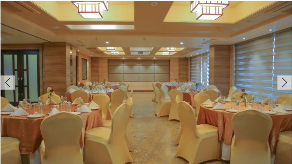 Efcee Sarovar Premiere Bhavnagar Restaurant