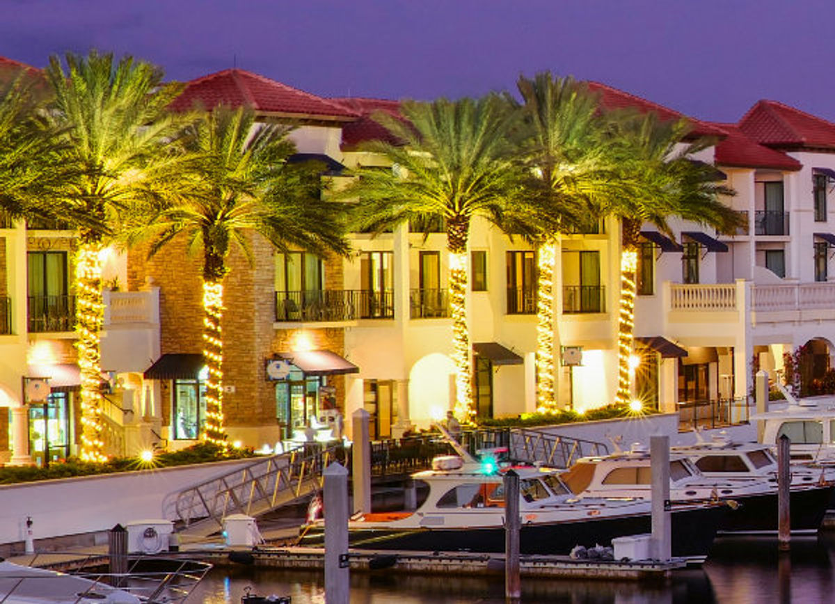 Naples Bay Resort & Marina- Deluxe Naples, FL Hotels- GDS Reservation  Codes: Travel Weekly
