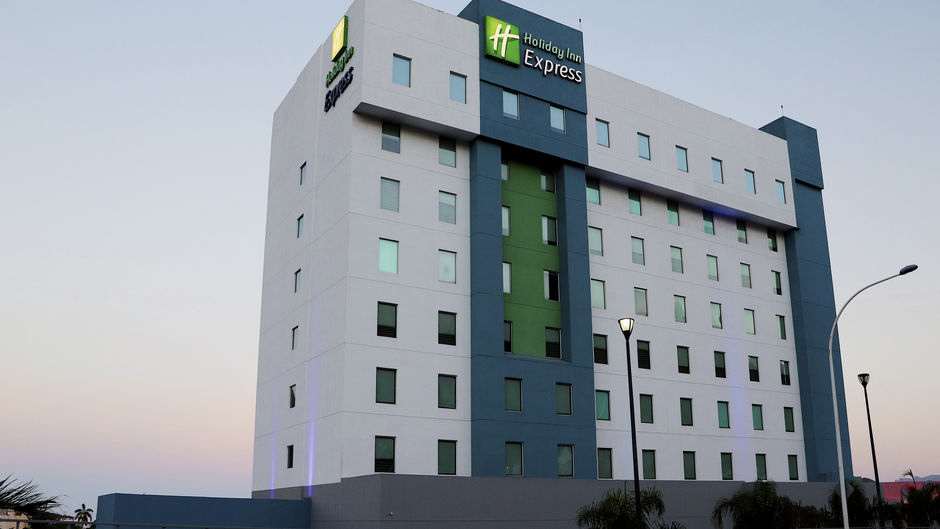 Holiday Inn Express Guaymas Exterior