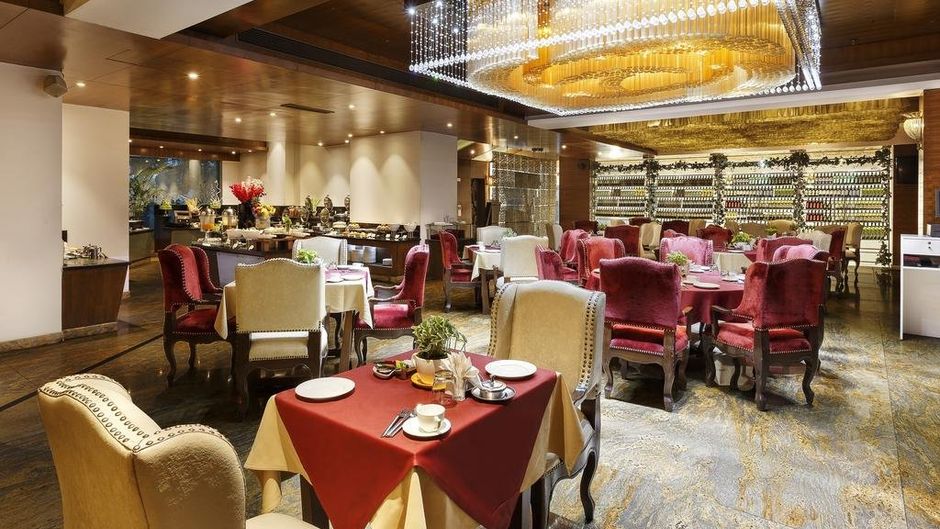 La Marvella Sarovar Premiere Hotel Restaurant
