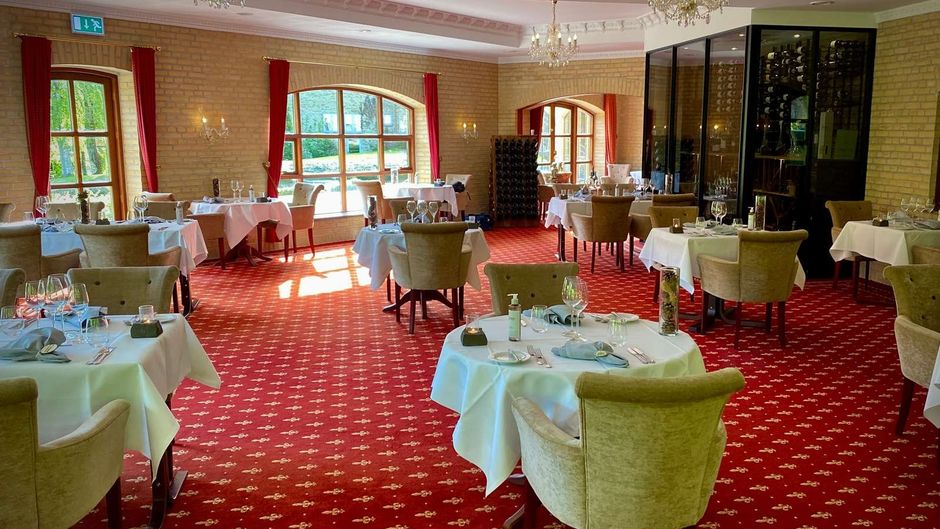 Amerika Hotel Restaurant