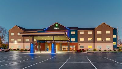 Holiday Inn Express & Stes Cincinnati N