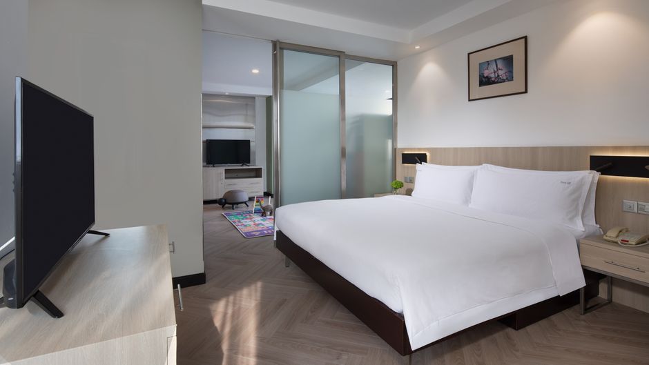 Holiday Inn Shanghai Vista Suite