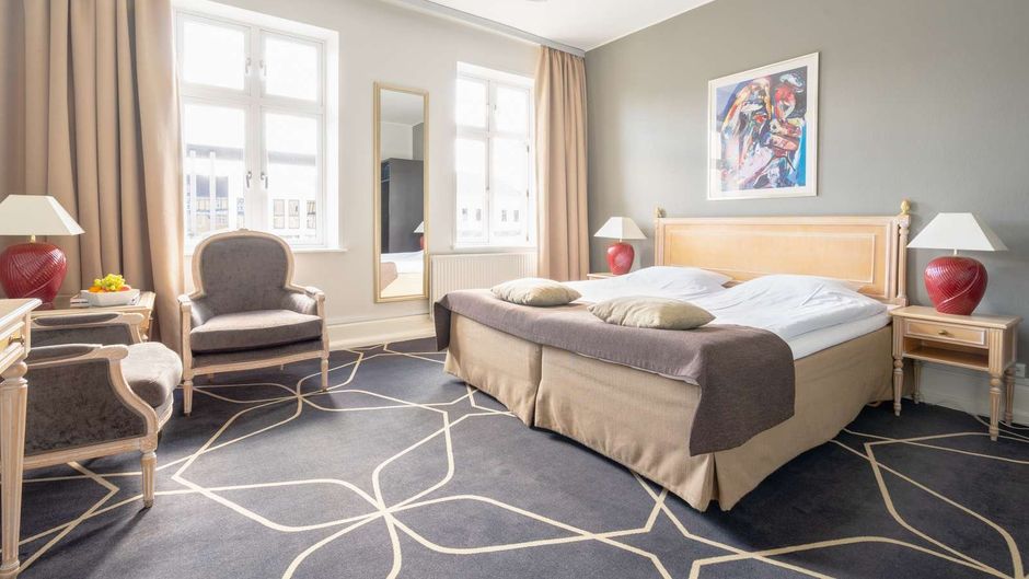 Dania Hotel Room